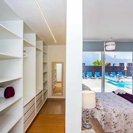 Villa Eslanzarote Eco Tony, Heated Pool, Jacuzzi, Sat Tv, Super Wifi La Costa