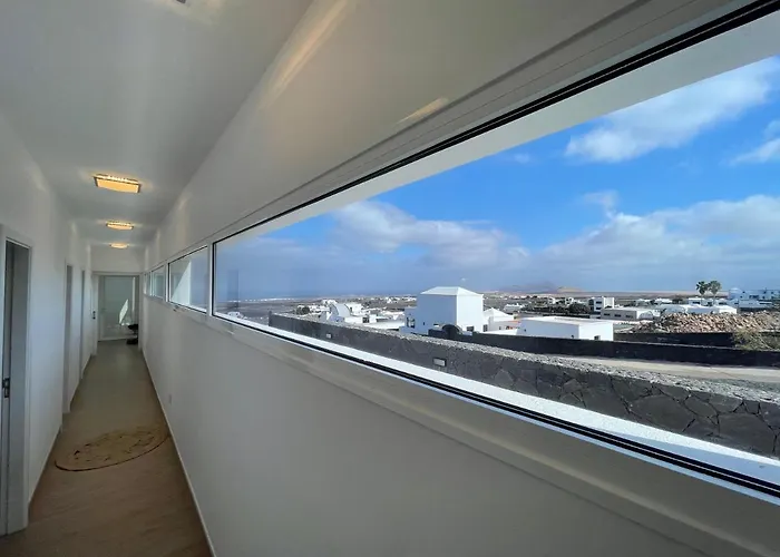 Eslanzarote Eco Tony, Heated Pool, Jacuzzi, Sat Tv, Super Wifi Villa